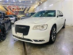 کرایسلەر 300